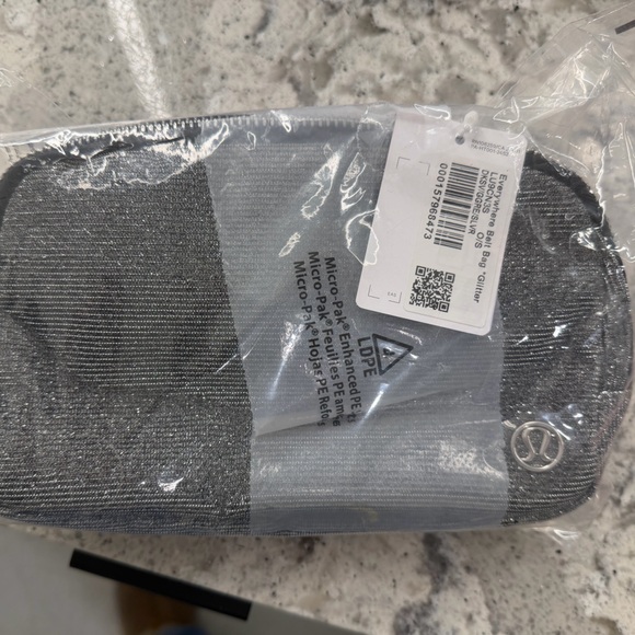 lululemon athletica Handbags - Lululemon everywhere belt bag 1L